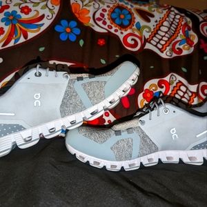 Women's Running Shoes